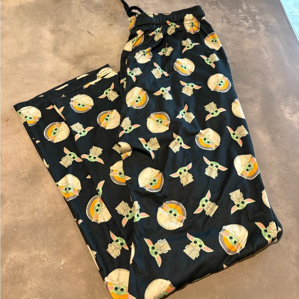 Hot Topic  Mandalorian  “ The Child” Men’s -Small  sleep pants